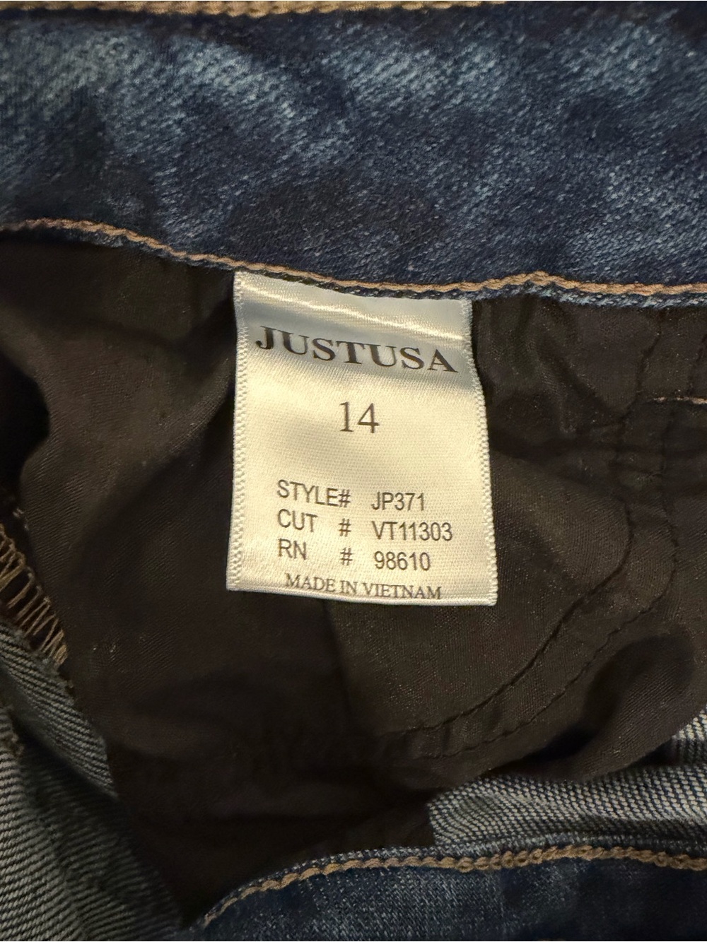 Just USA Salma Stretchy Cropped Flare Jeans Size 14 Blue High Rise Raw Hem - Picture 6 of 6